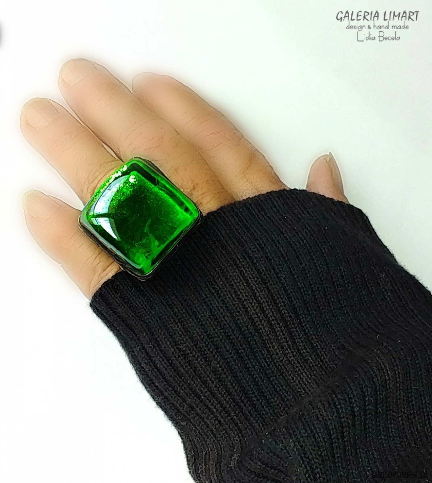 Zielony kwarc pierścionek unikatowy handmade Zieleń to kolor nadziei